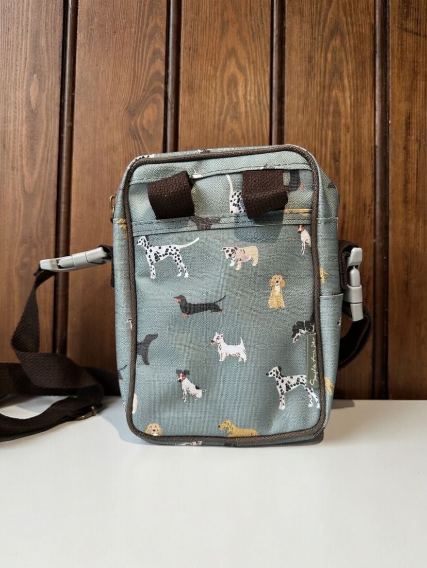 Dog Walking Accessory Bag, Ideal For Treats And Poo Bags